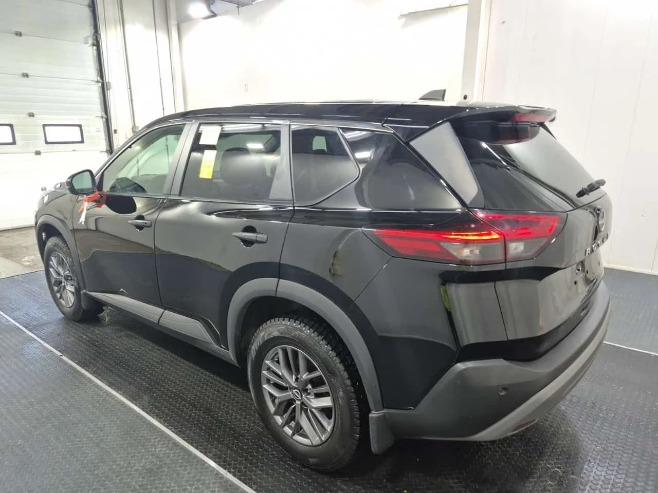 Nissan Rogue S /CARFAX /Подгрев/Навигация /4х4/2 ключа - изображение 5