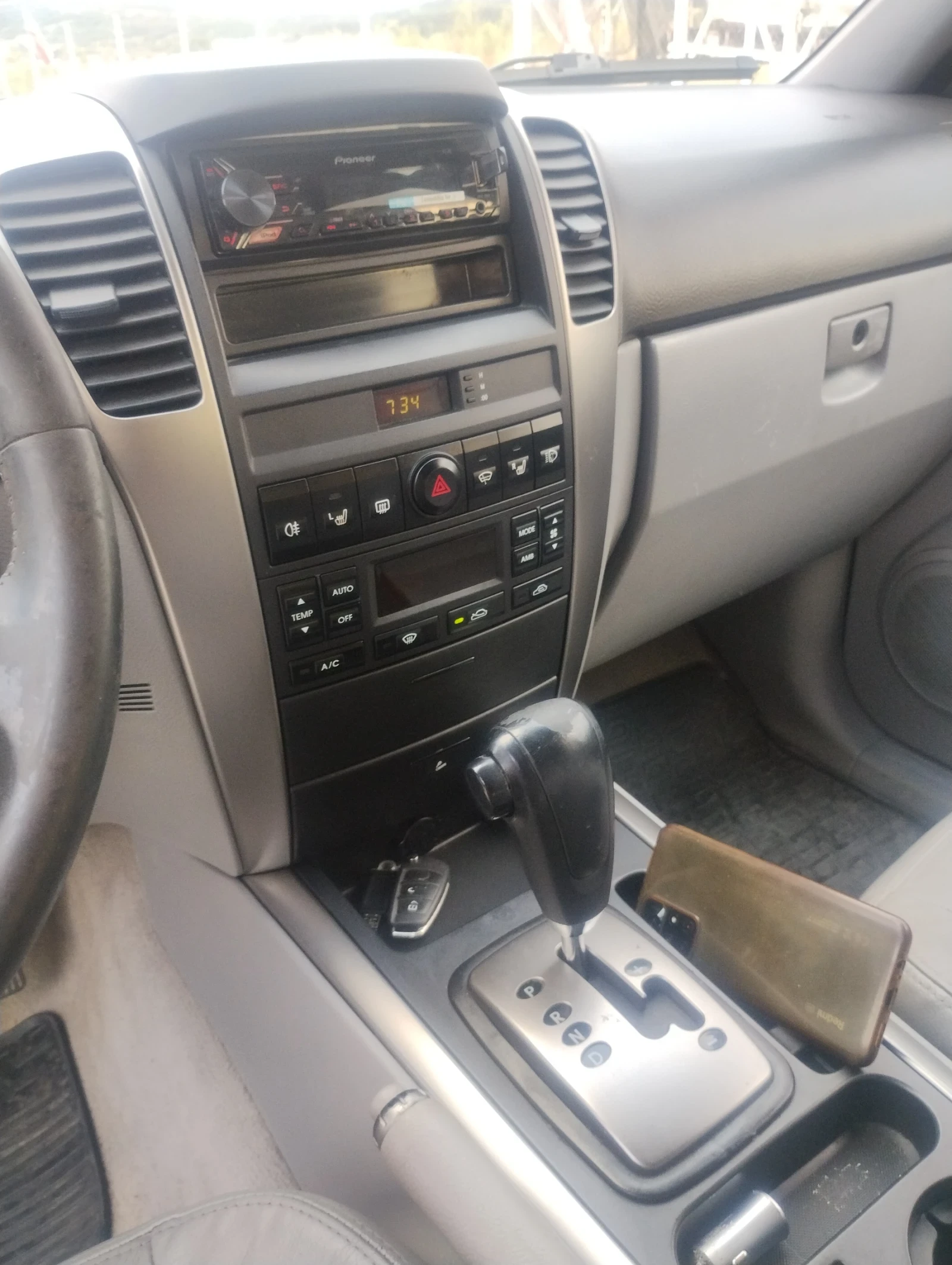 Kia Sorento, снимка 3 - Автомобили и джипове - 53807114