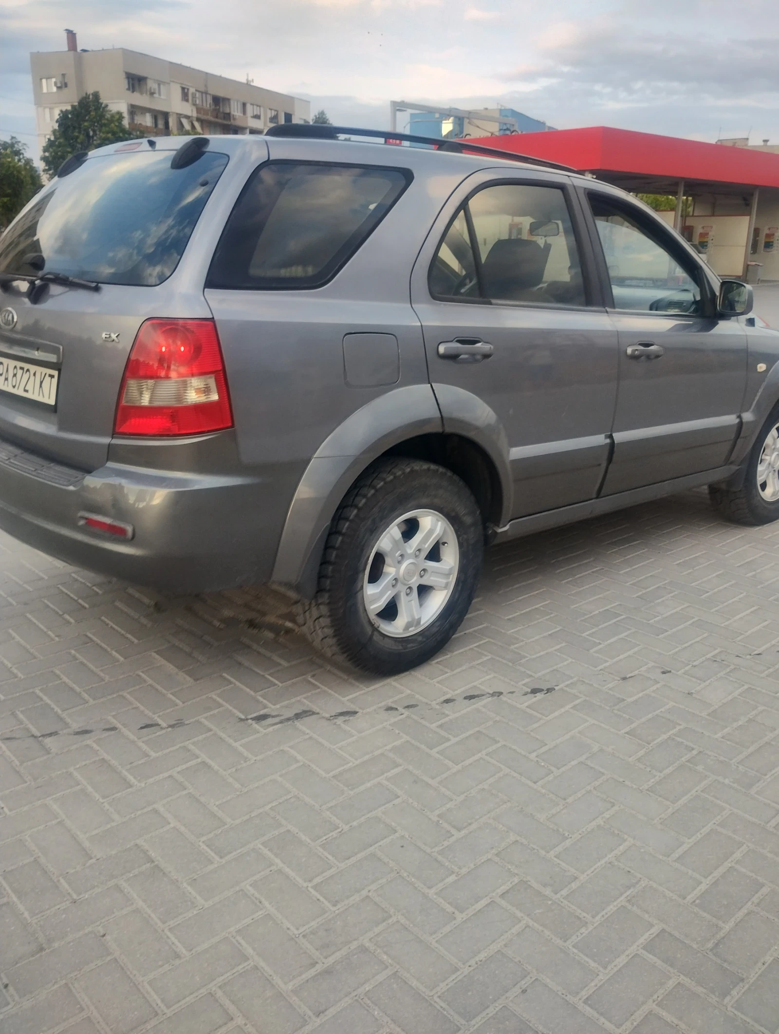 Kia Sorento, снимка 9 - Автомобили и джипове - 53807114