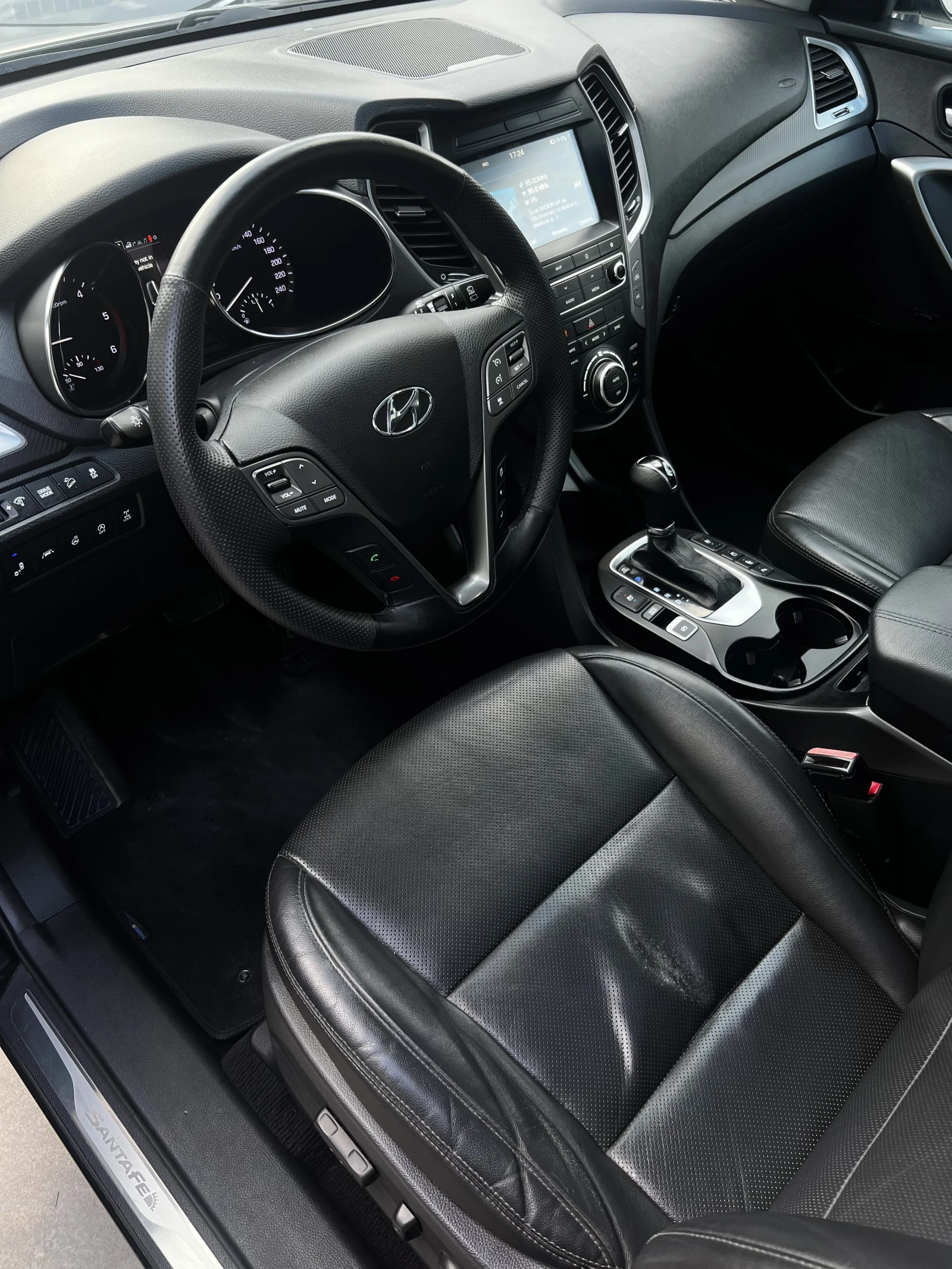 Hyundai Santa fe Premium 4WD, снимка 10 - Автомобили и джипове - 54030005