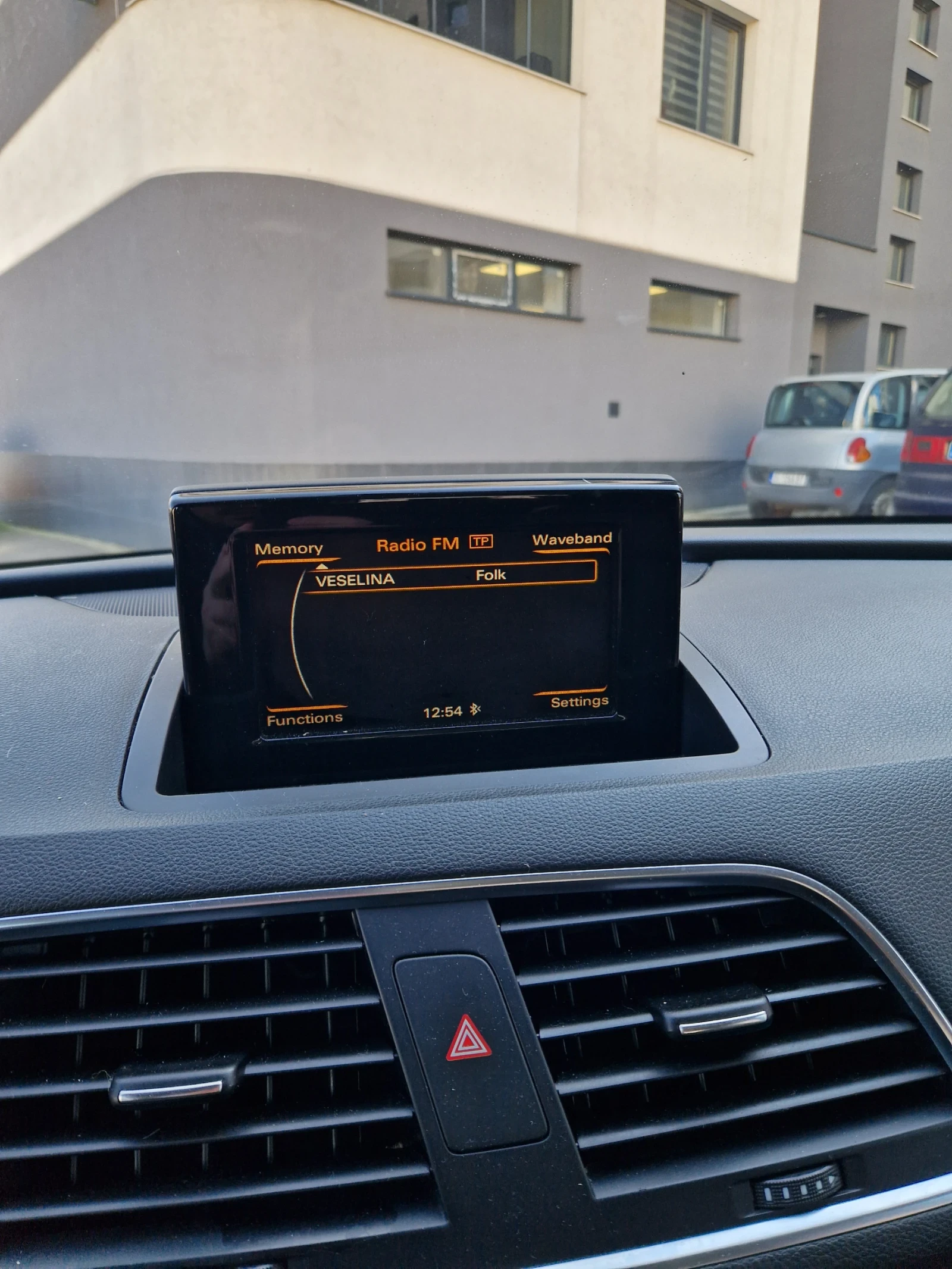 Audi Q3, снимка 5 - Автомобили и джипове - 54174192