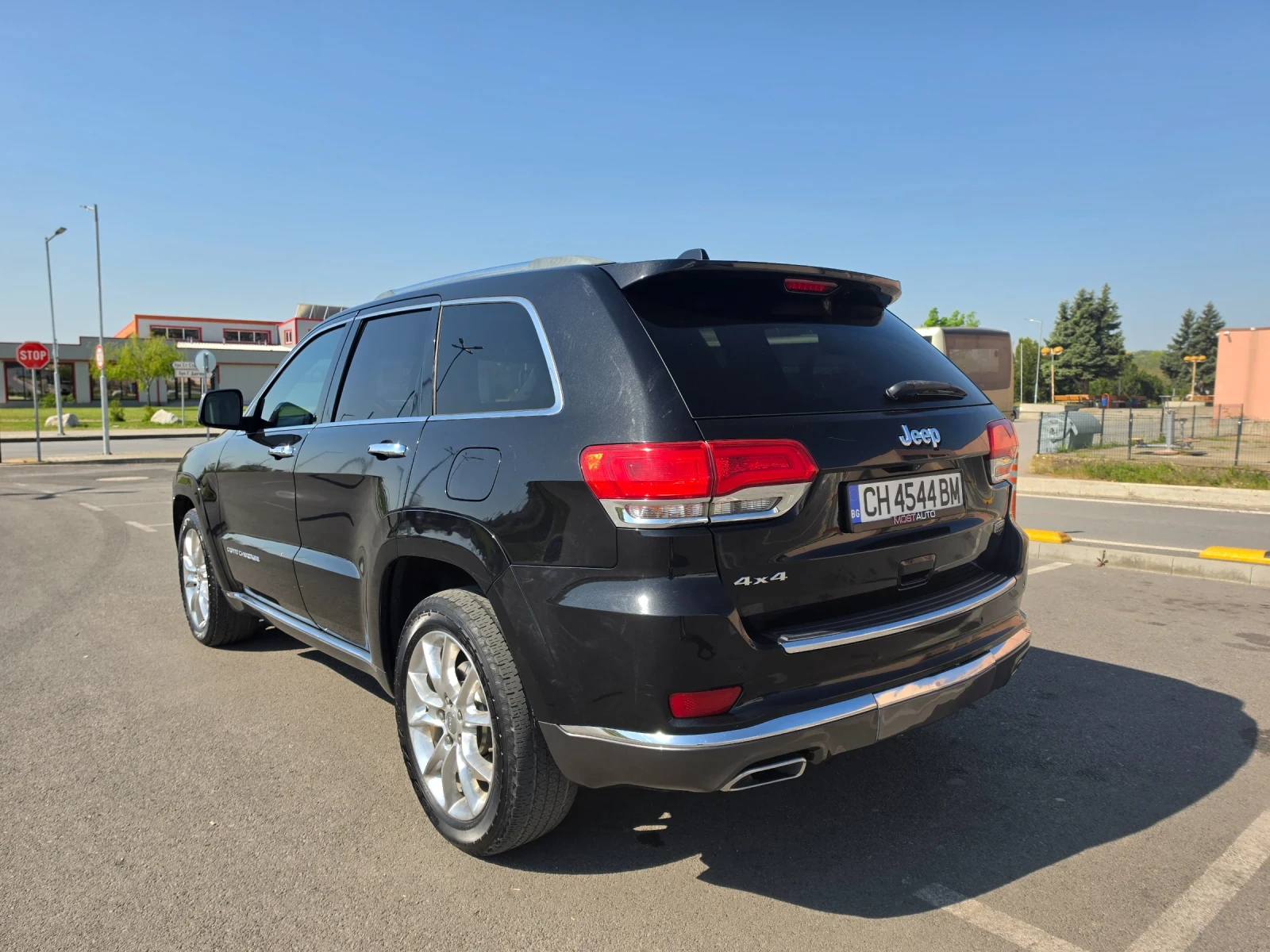 Jeep Grand cherokee SUMMIT, снимка 5 - Автомобили и джипове - 54444750