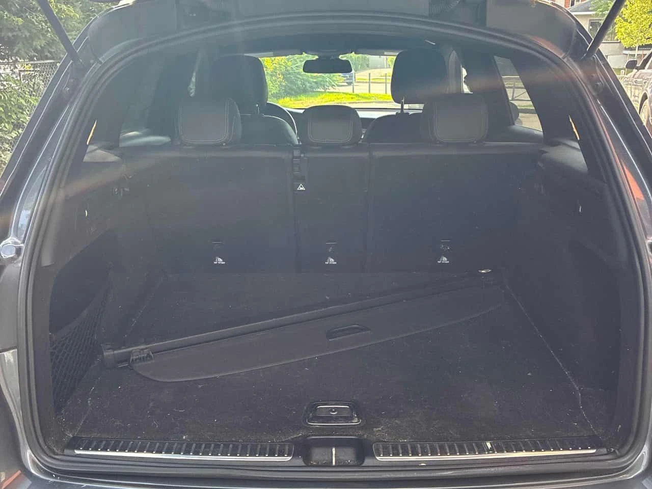 Mercedes-Benz GLC * 300 * CARFAX * ЦЕНА ДО БГ, снимка 17 - Автомобили и джипове - 55626438