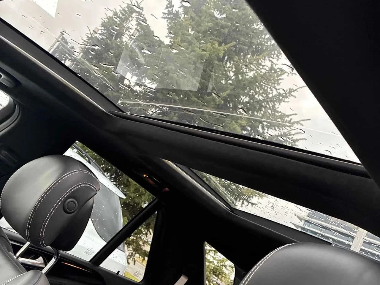 Mercedes-Benz GLE 63 AMG, снимка 11 - Автомобили и джипове - 56685137