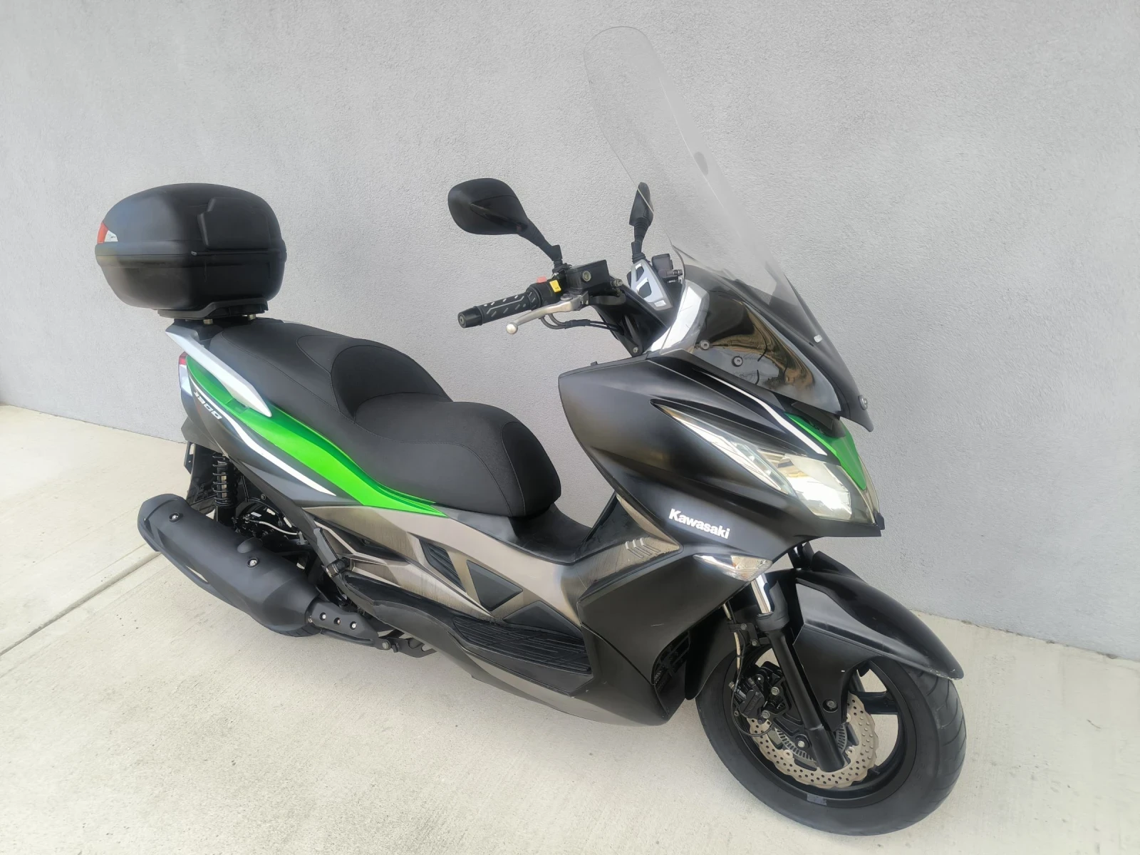 Kawasaki J300 2011 година  - изображение 2