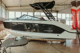 Моторна яхта Quicksilver 605 Bowrider