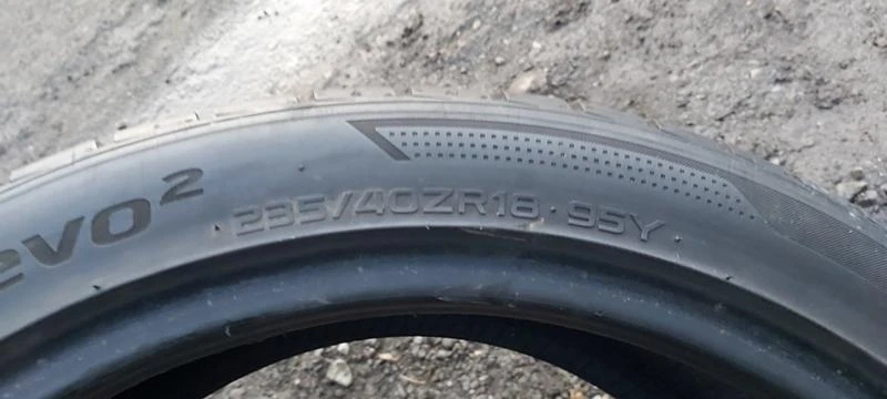 Гуми Летни 235/40R18, снимка 5 - Гуми и джанти - 31480651