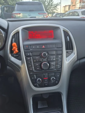 Opel Astra 1.4i-140КС-ГАЗ-EURO 5, снимка 11