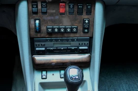 Mercedes-Benz 560 SE, снимка 12