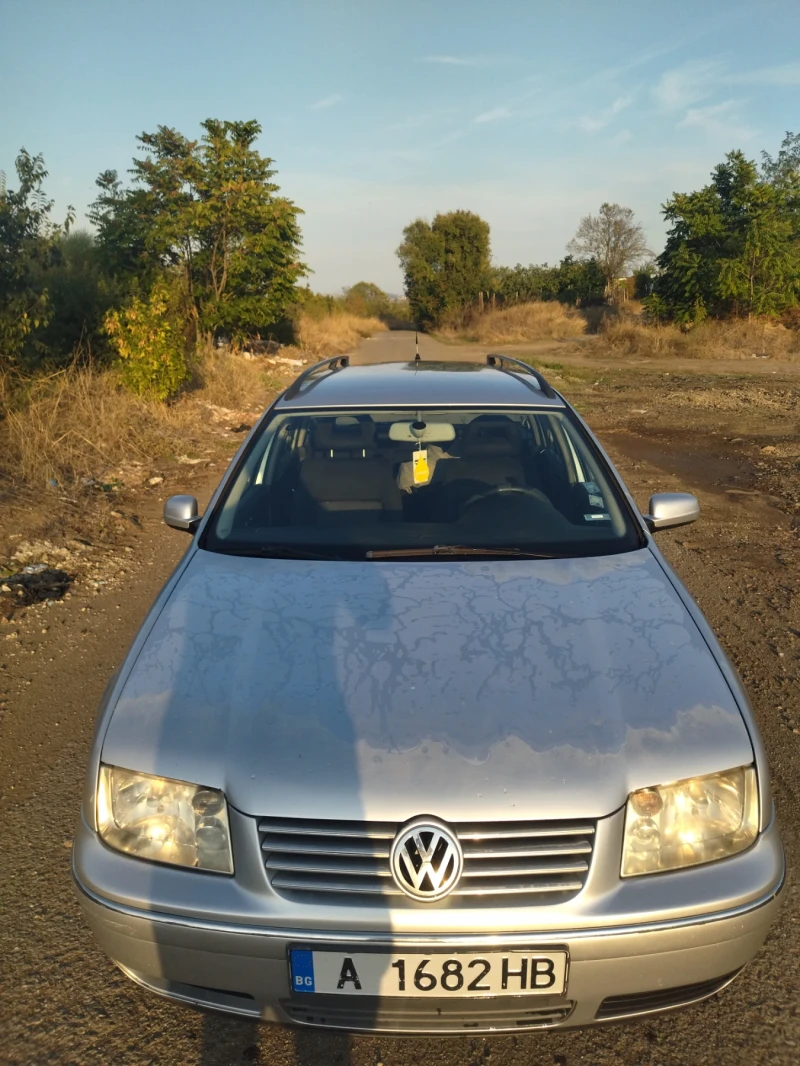 VW Bora 1.6, снимка 3 - Автомобили и джипове - 47315042