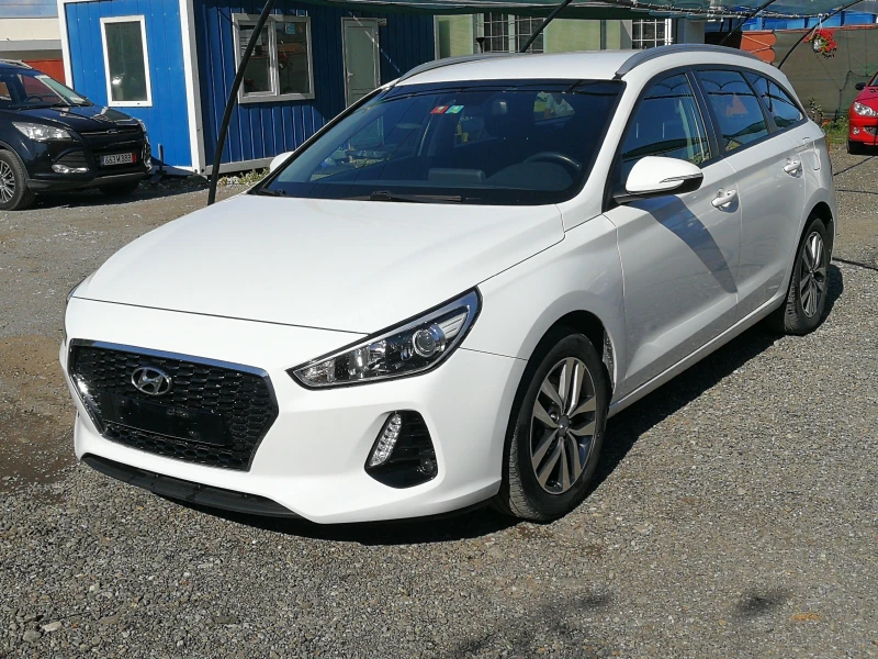 Hyundai I30 1.6CRDI-136кс EURO 6b NAVI, снимка 1 - Автомобили и джипове - 47607276