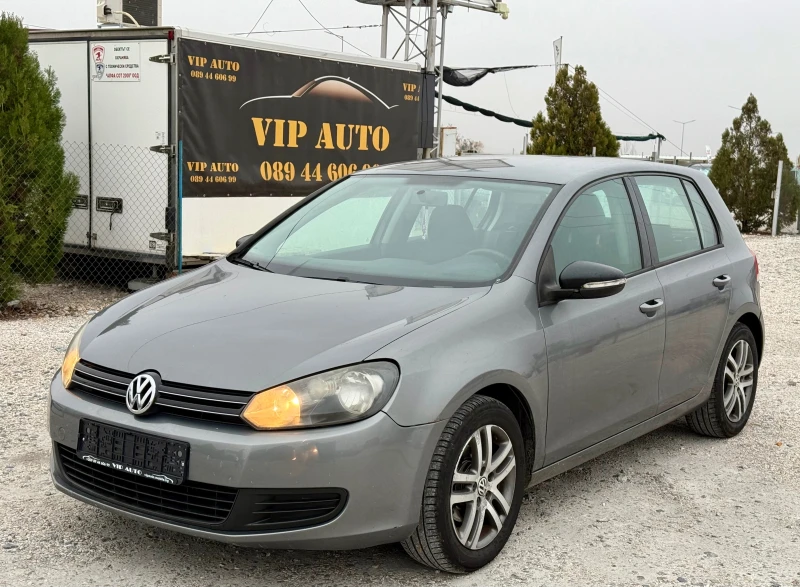 VW Golf 1.6i 102к.с., снимка 1 - Автомобили и джипове - 47962321