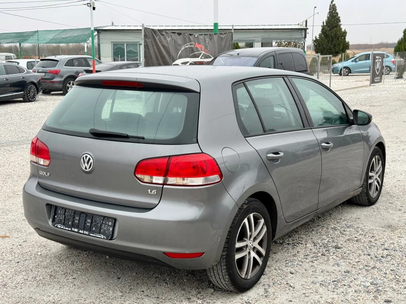 VW Golf 1.6i 102к.с., снимка 5 - Автомобили и джипове - 47962321