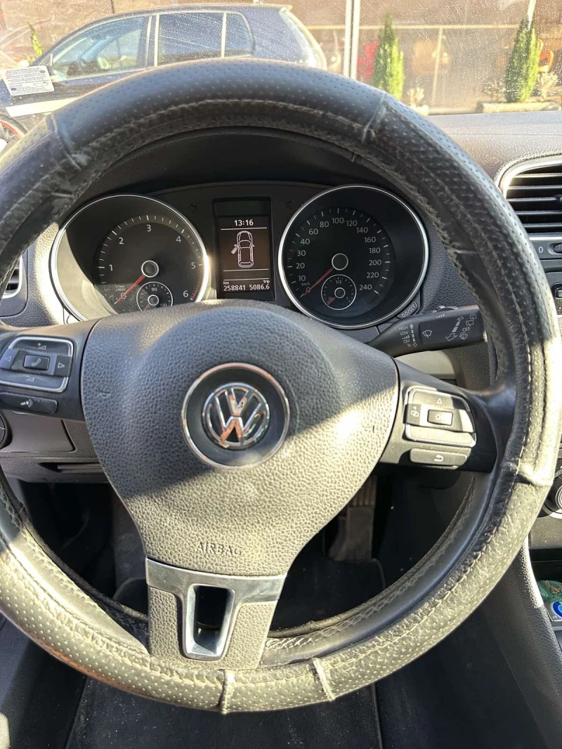 VW Golf 2.0 TDI, снимка 11 - Автомобили и джипове - 48613048