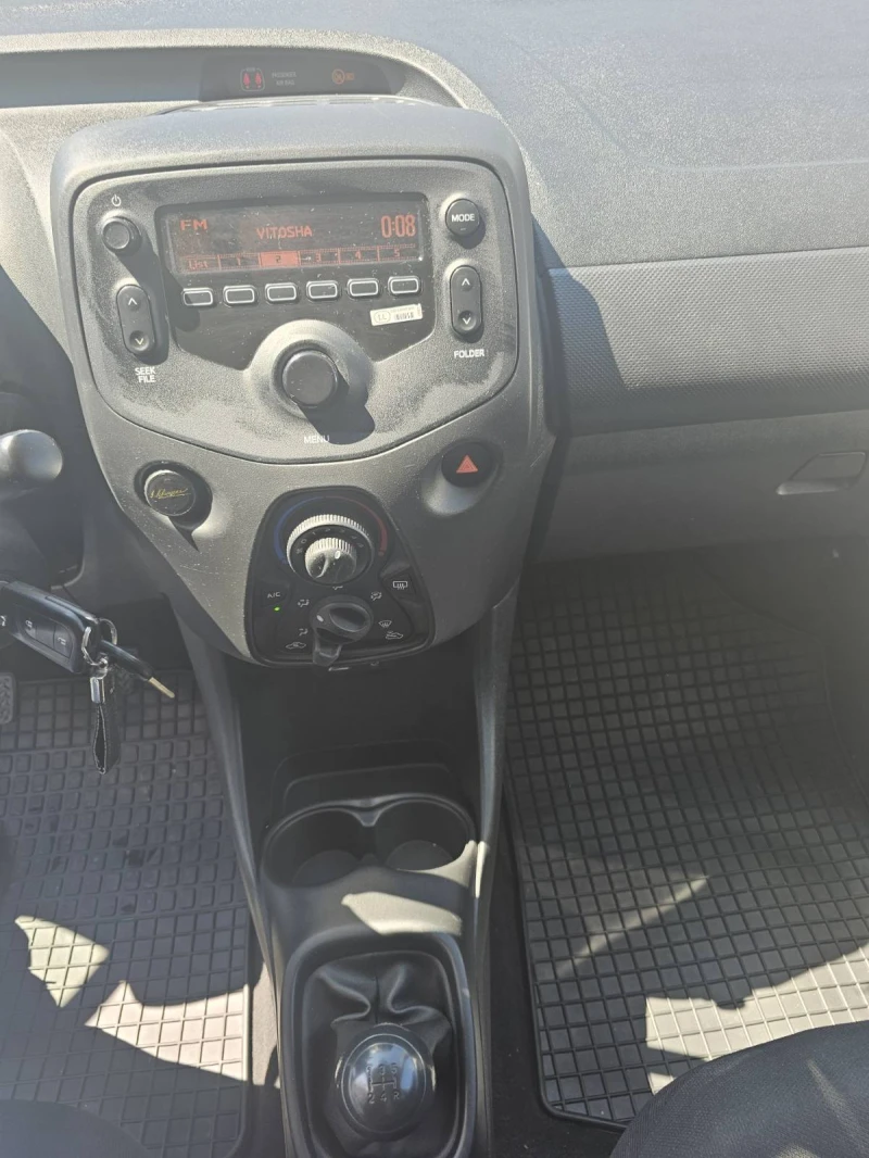 Toyota Aygo 1.0 TCe 72, снимка 9 - Автомобили и джипове - 51189973