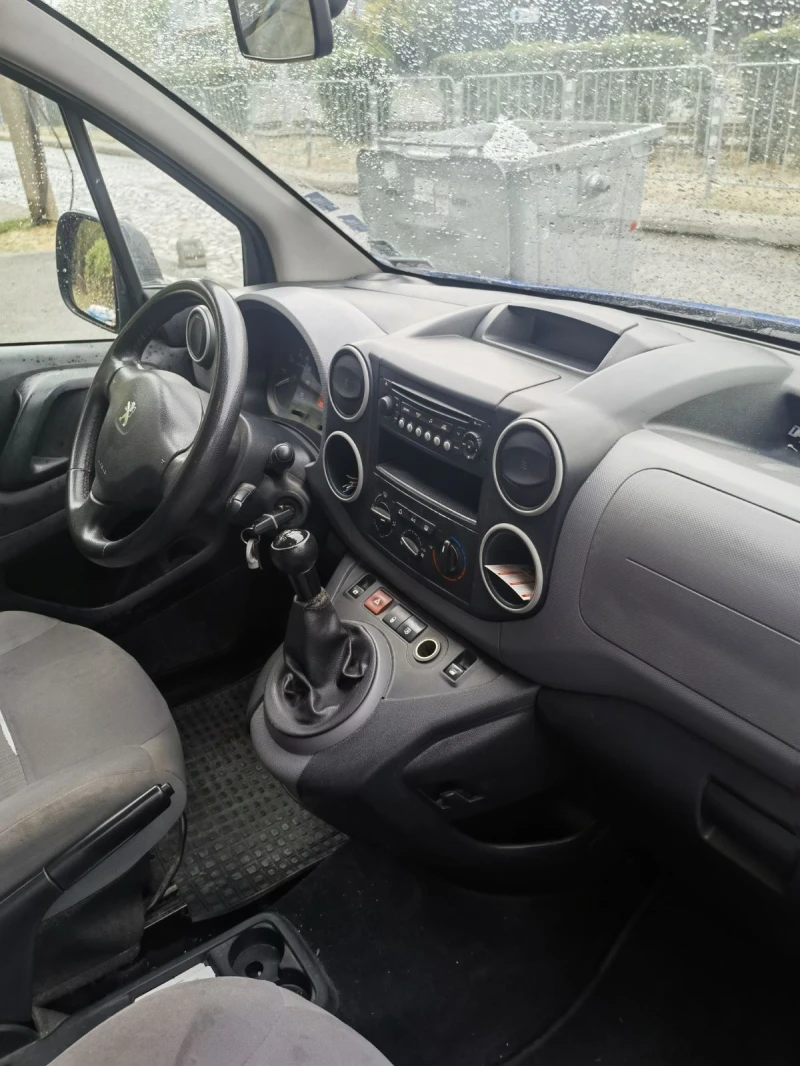 Peugeot Partner, снимка 9 - Автомобили и джипове - 51579646