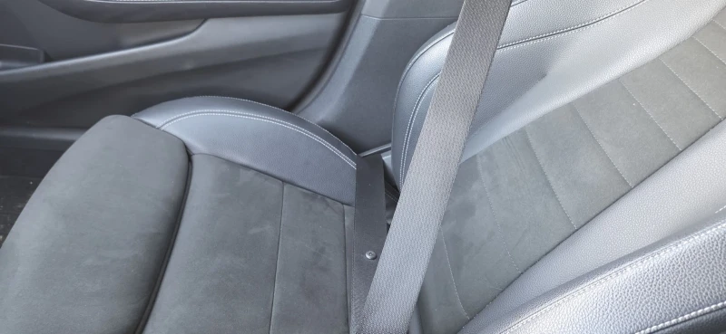 Mercedes-Benz E 400 AMG Shadow Line, снимка 8 - Автомобили и джипове - 52443586