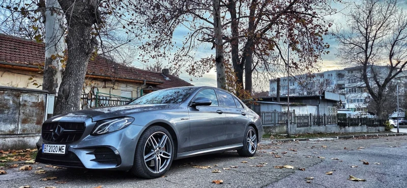 Mercedes-Benz E 400 AMG Shadow Line, снимка 6 - Автомобили и джипове - 52443586