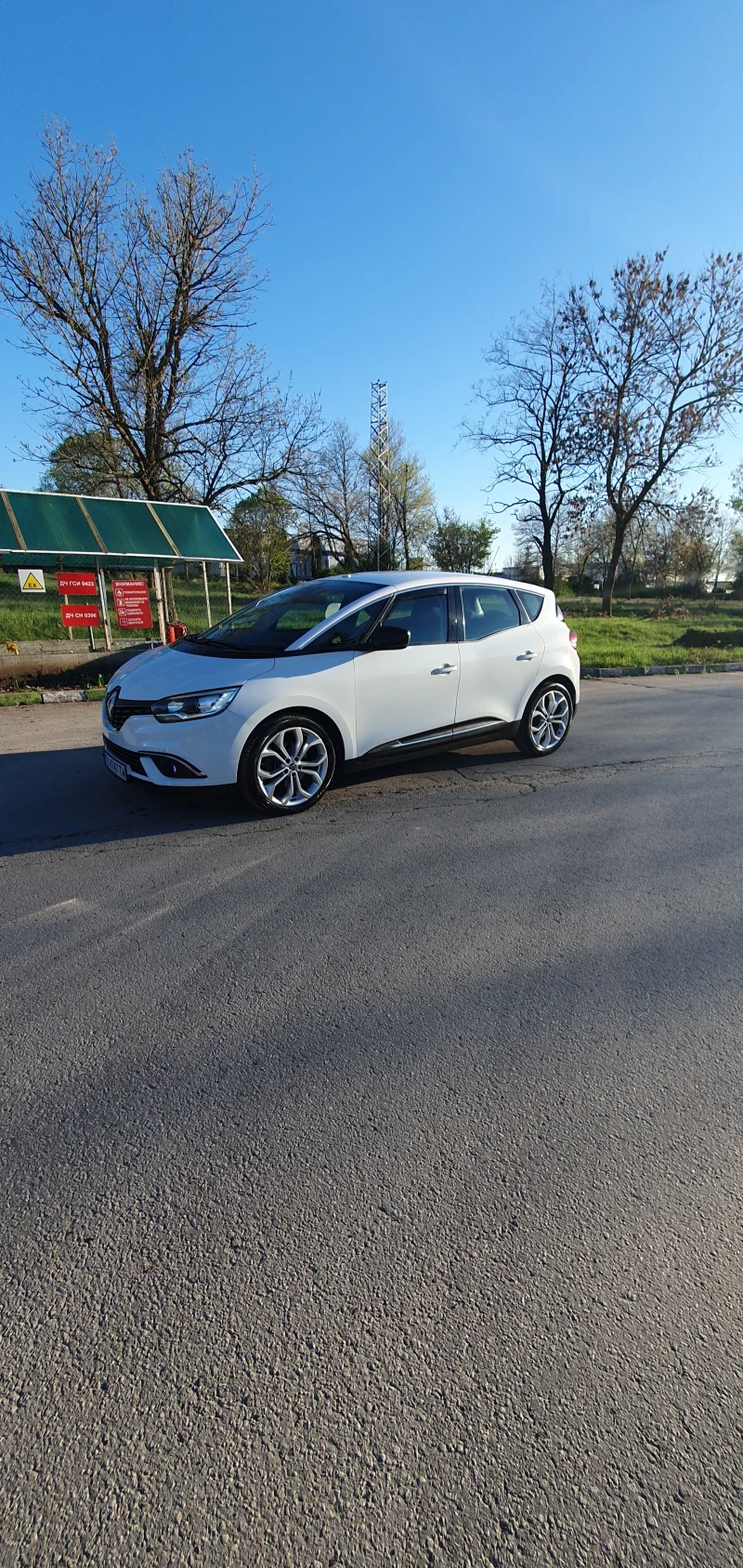 Renault Scenic, снимка 7 - Автомобили и джипове - 52729092