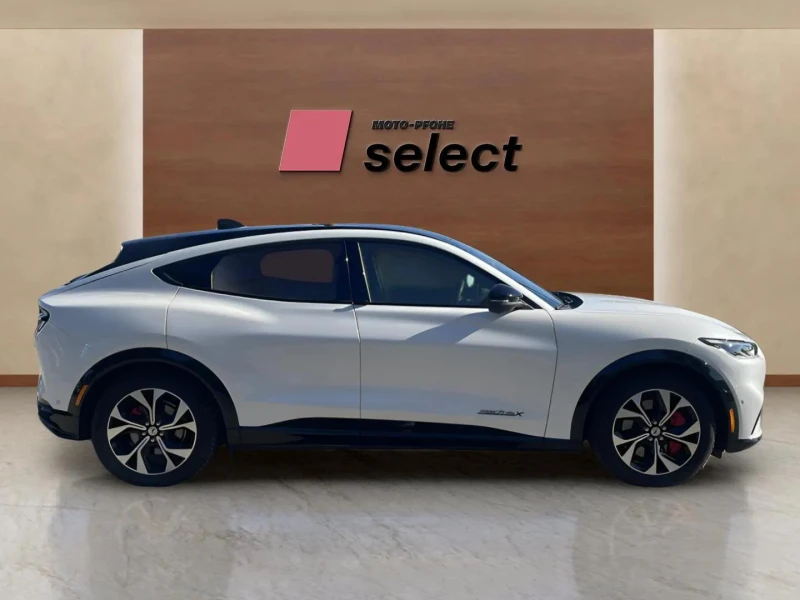 Ford Mustang Mach-E 98 kWh, снимка 4 - Автомобили и джипове - 53429573