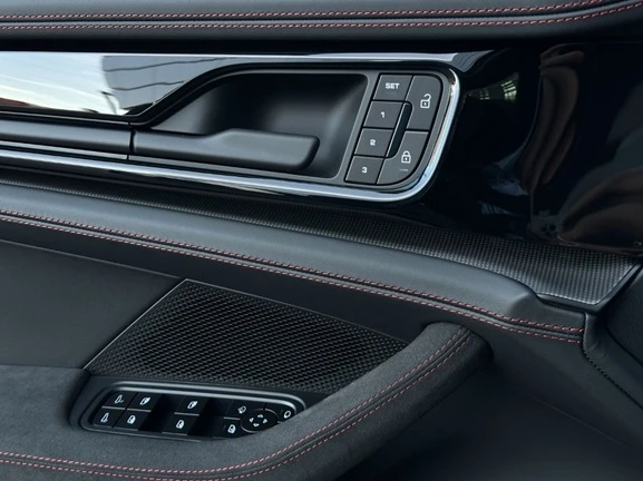 Porsche Panamera GTS = NEW = Carbon Гаранция - изображение 7