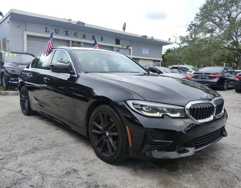 BMW 330 Lane assist, Key less, клип двигател* - 39990 лв. - 59802209 1