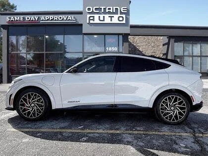 Ford Mustang Mach-E 360 КАМЕРА* ПАНОРАМА* ПАМЕТ* ПОДГРЕВ* , снимка 5 - Автомобили и джипове - 53907088