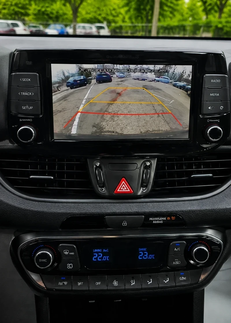 Hyundai I30 Hyundai I30 1.6DTCI Камера Германия, снимка 10 - Автомобили и джипове - 55911376