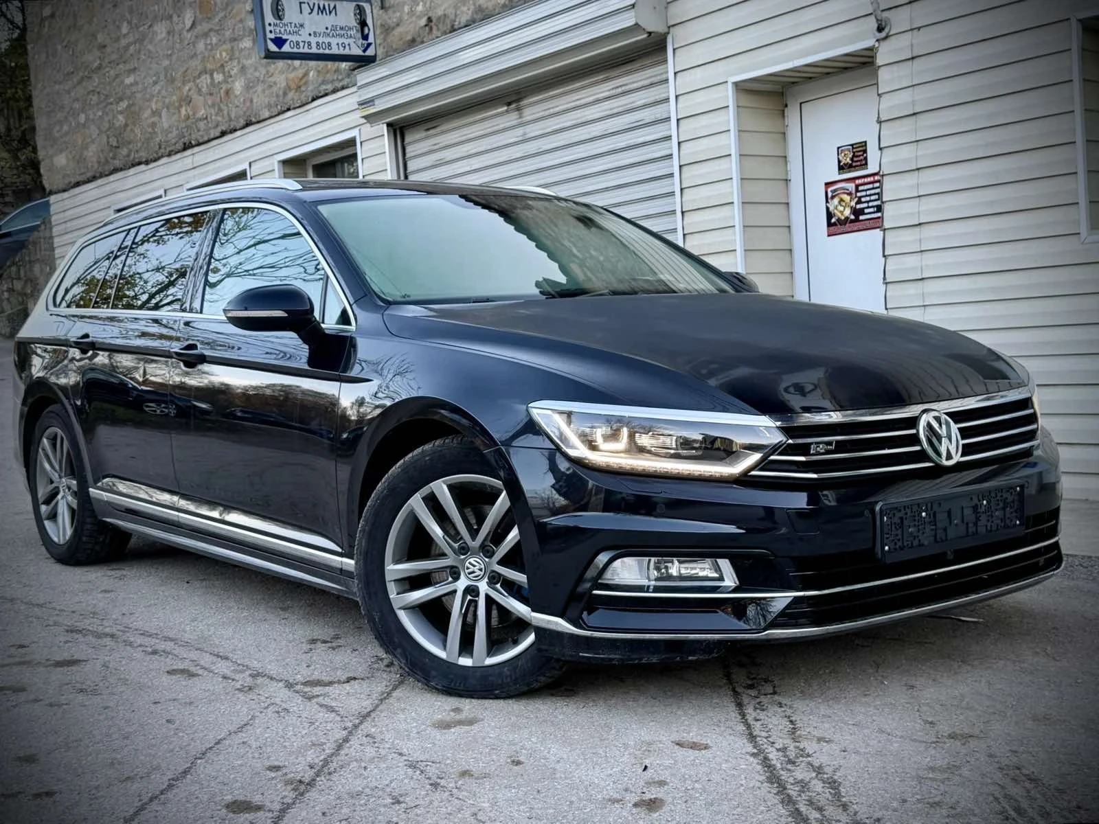 VW Passat 1.6 TDI R- line, снимка 1