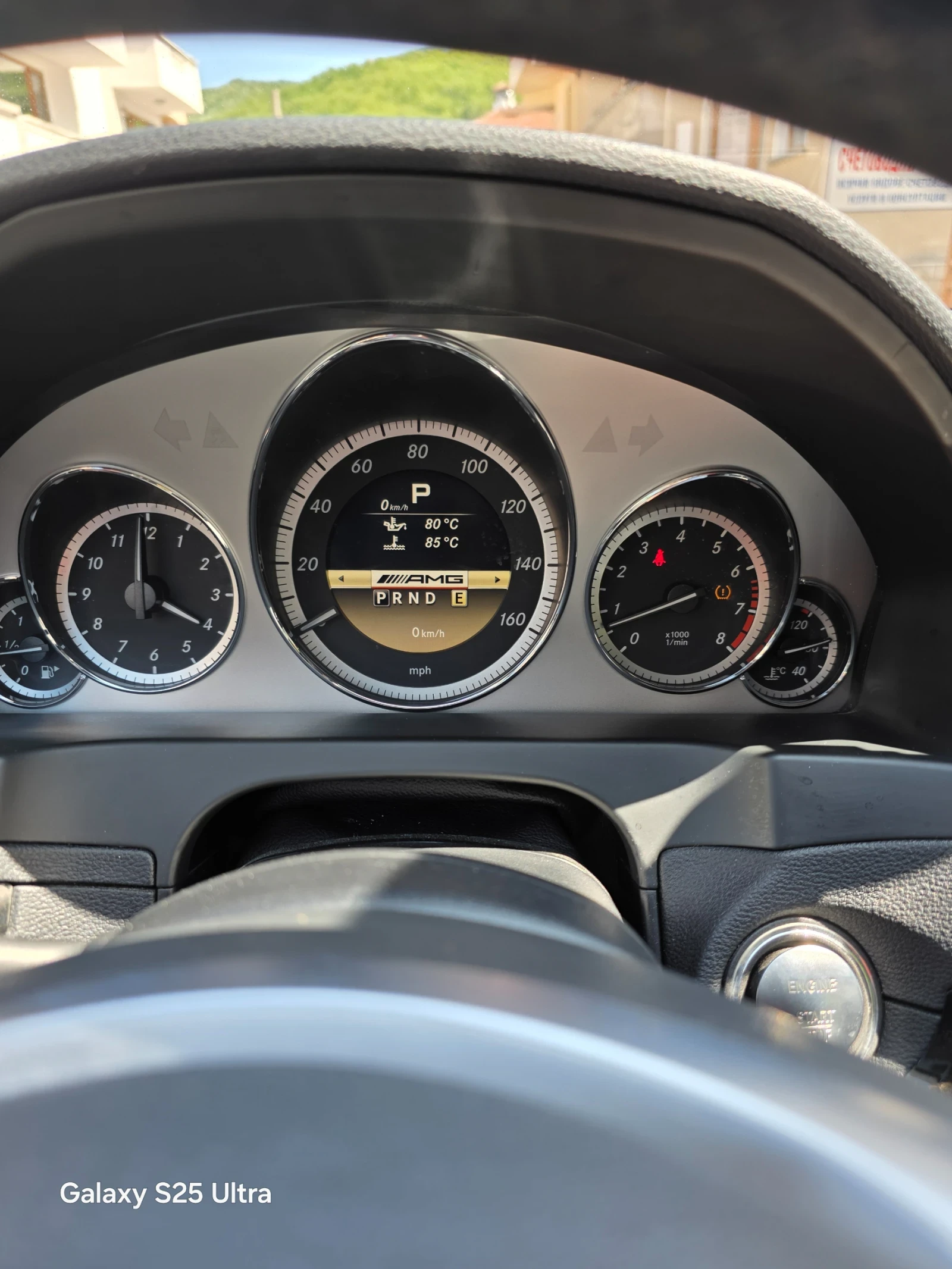 Mercedes-Benz E 500  - изображение 10