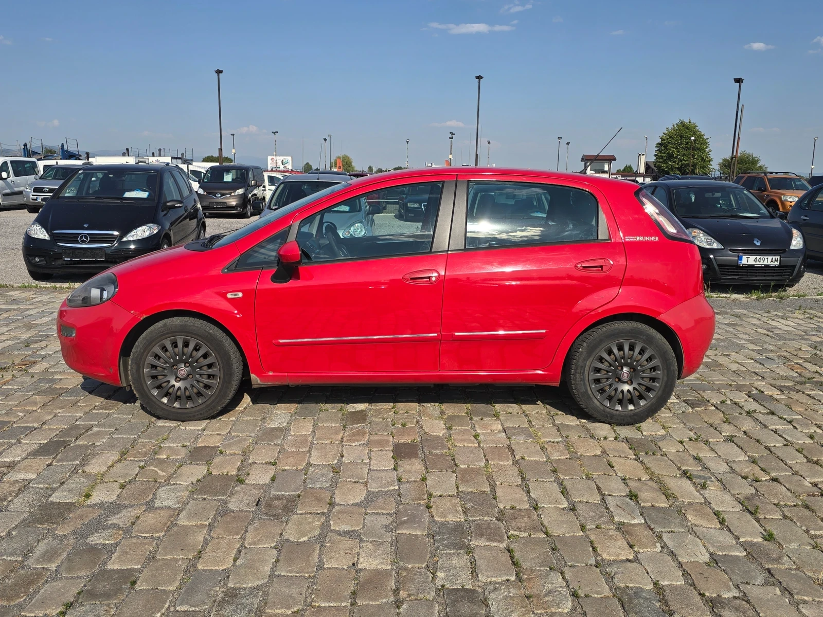 Fiat Punto 1.2i 70кс 2012 година ЕВРО 5 - изображение 4
