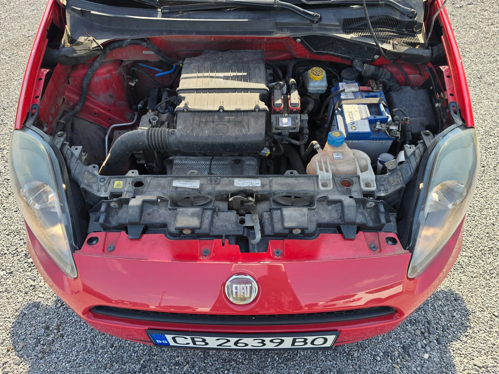 Fiat Punto 1.2i 70кс 2012 година ЕВРО 5 - изображение 9