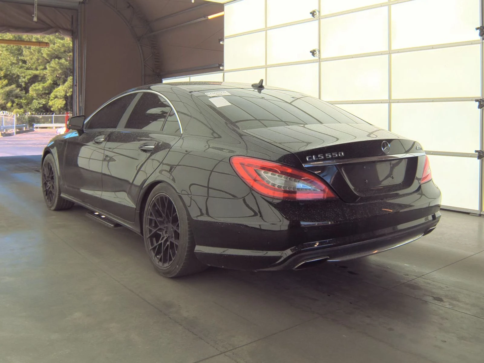 Mercedes-Benz CLS 550 AMG* МАСАЖ* ОБДУХ* HARMAN* KEYLESS GO* LANE ASSIST - изображение 4