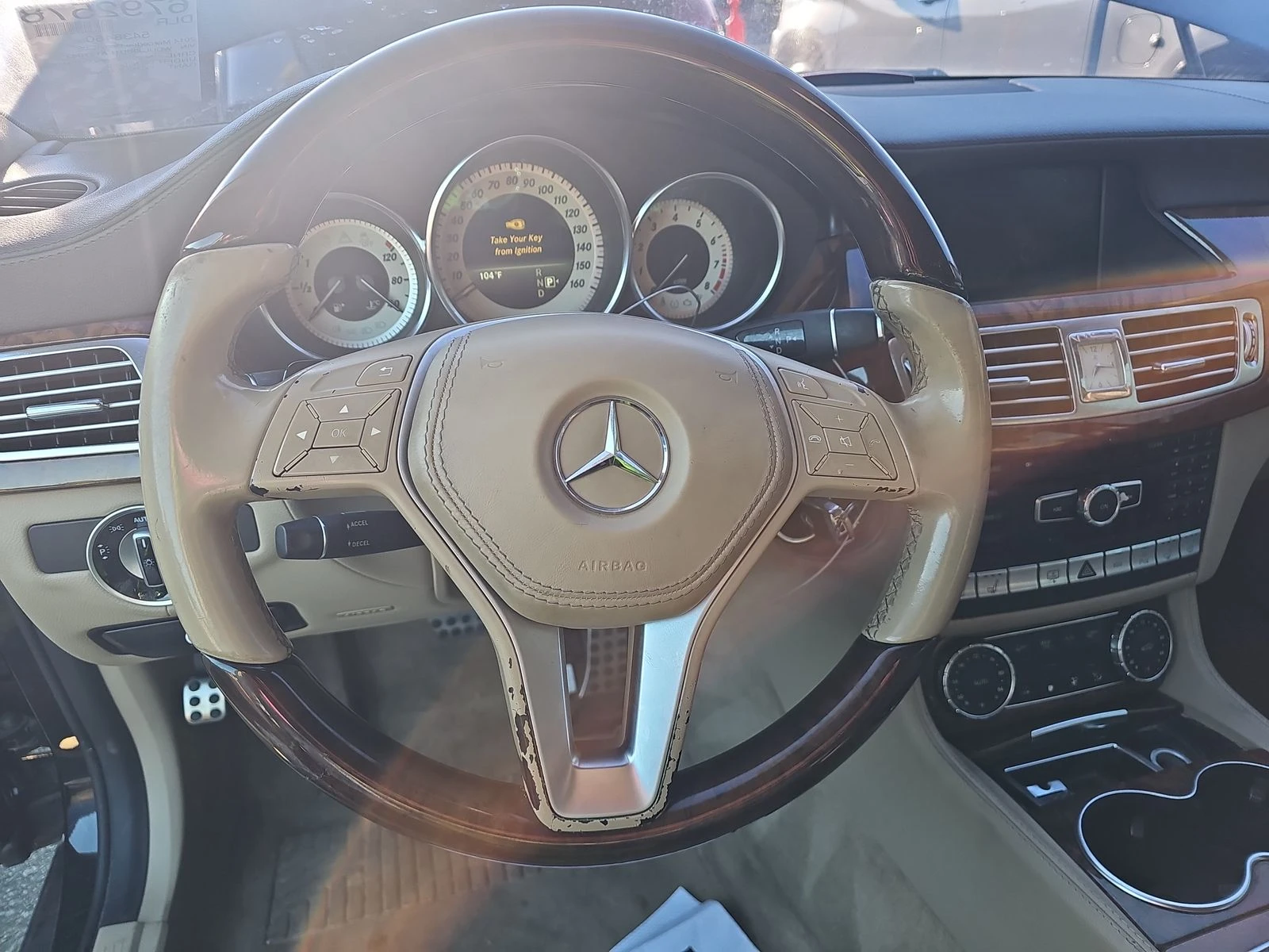Mercedes-Benz CLS 550 AMG* МАСАЖ* ОБДУХ* HARMAN* KEYLESS GO* LANE ASSIST - изображение 7