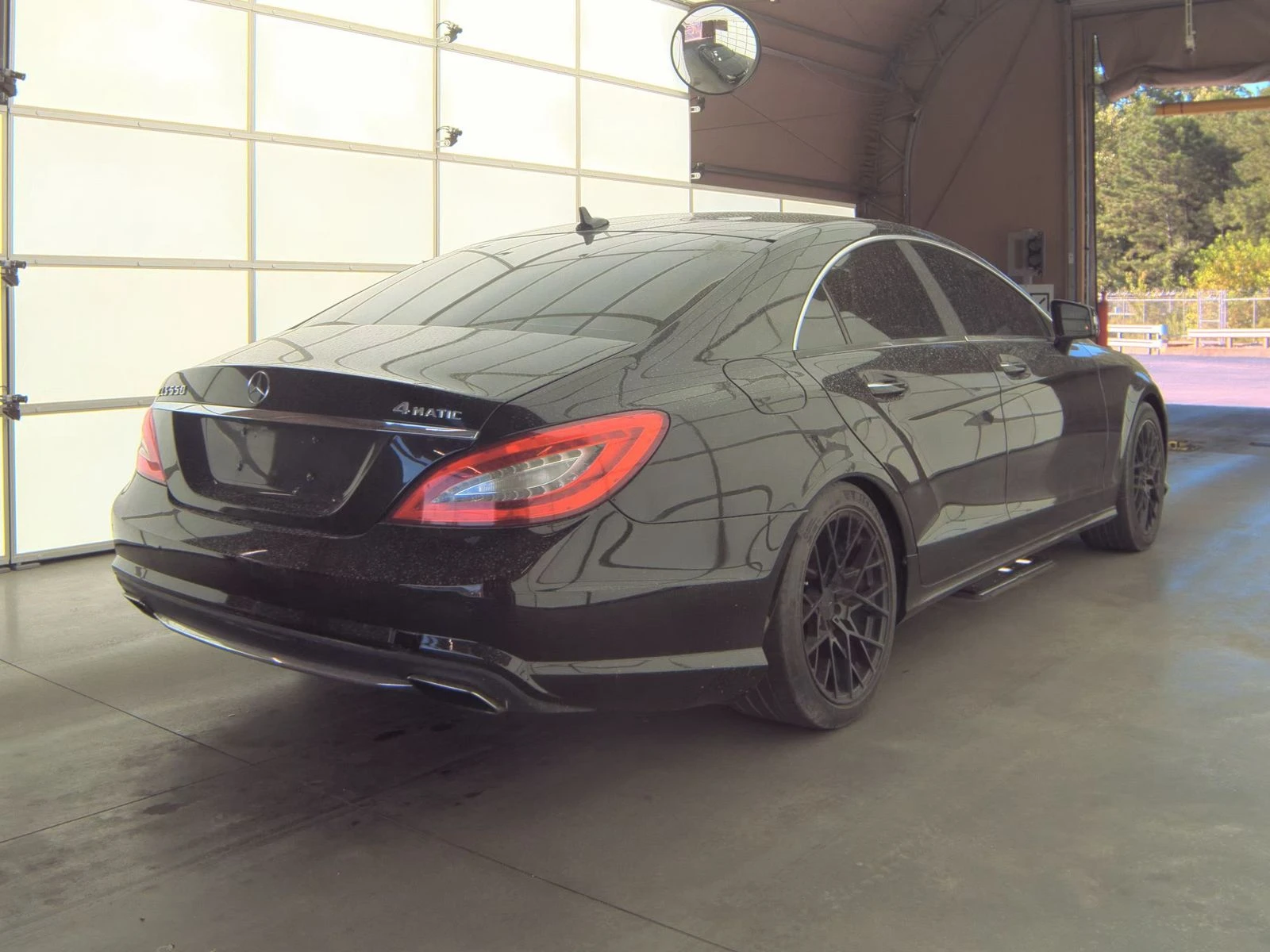 Mercedes-Benz CLS 550 AMG* МАСАЖ* ОБДУХ* HARMAN* KEYLESS GO* LANE ASSIST - изображение 6