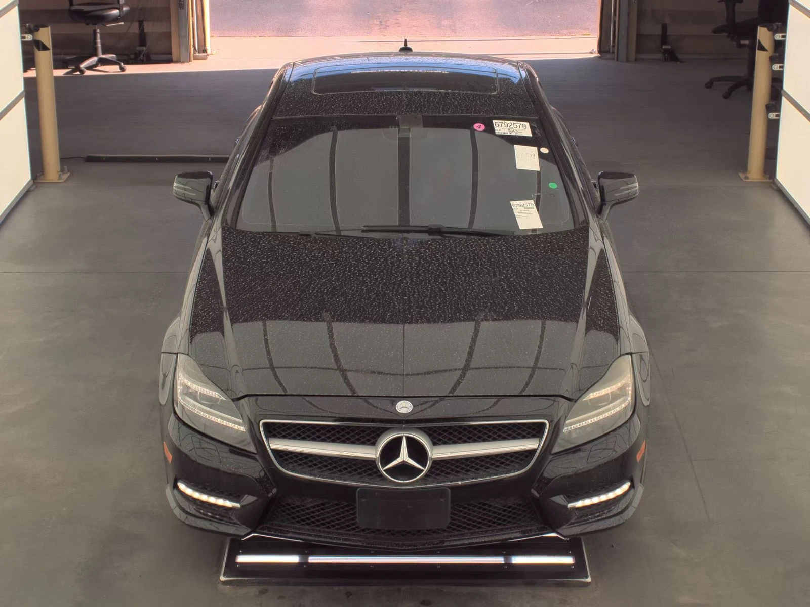 Mercedes-Benz CLS 550 AMG* МАСАЖ* ОБДУХ* HARMAN* KEYLESS GO* LANE ASSIST - изображение 2