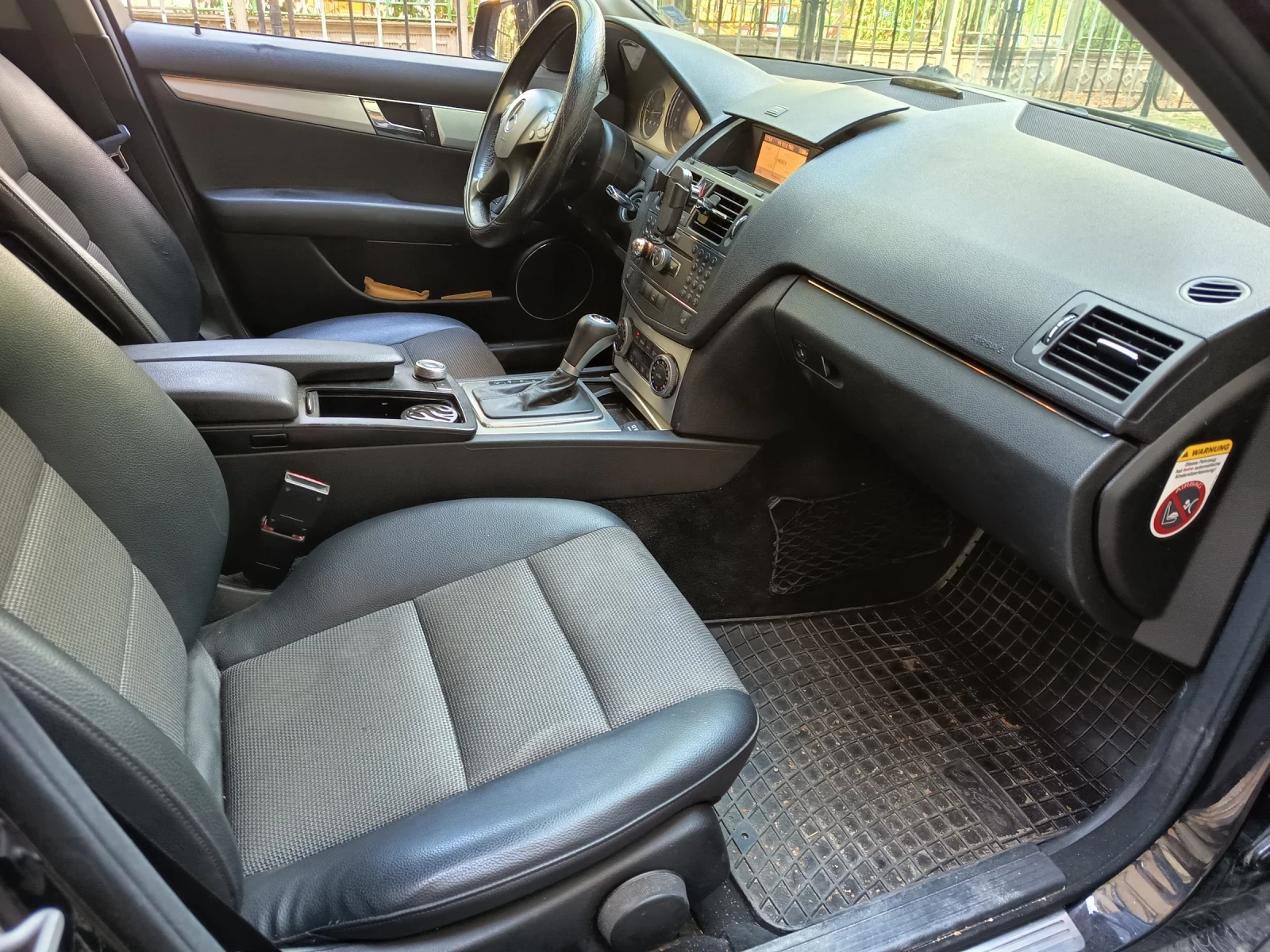 Mercedes-Benz C 220 CDI - изображение 9