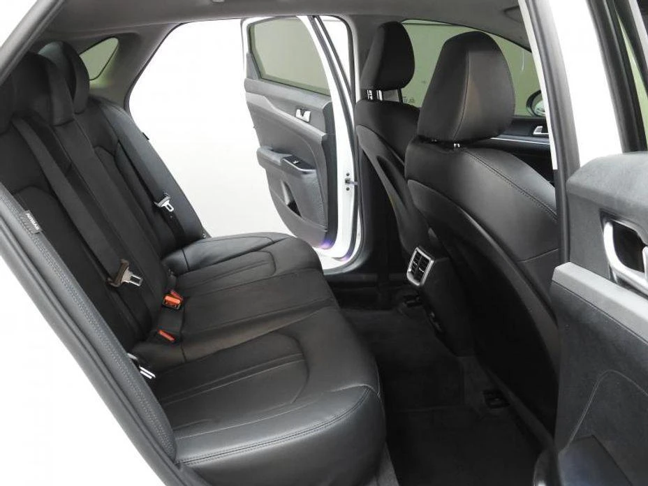 Kia K5 | Mobile.bg   11