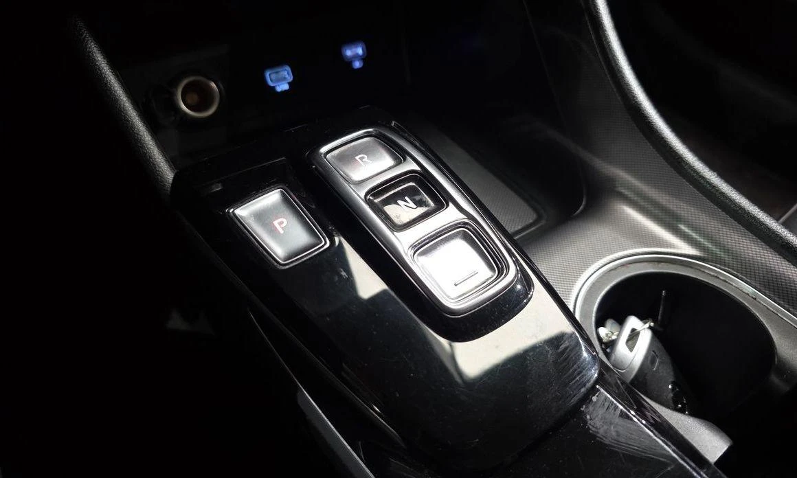 Hyundai Sonata 2.0 LPG Smart * НАЙ-ДОБРА ЦЕНА В БЪЛГАРИЯ*  - изображение 9