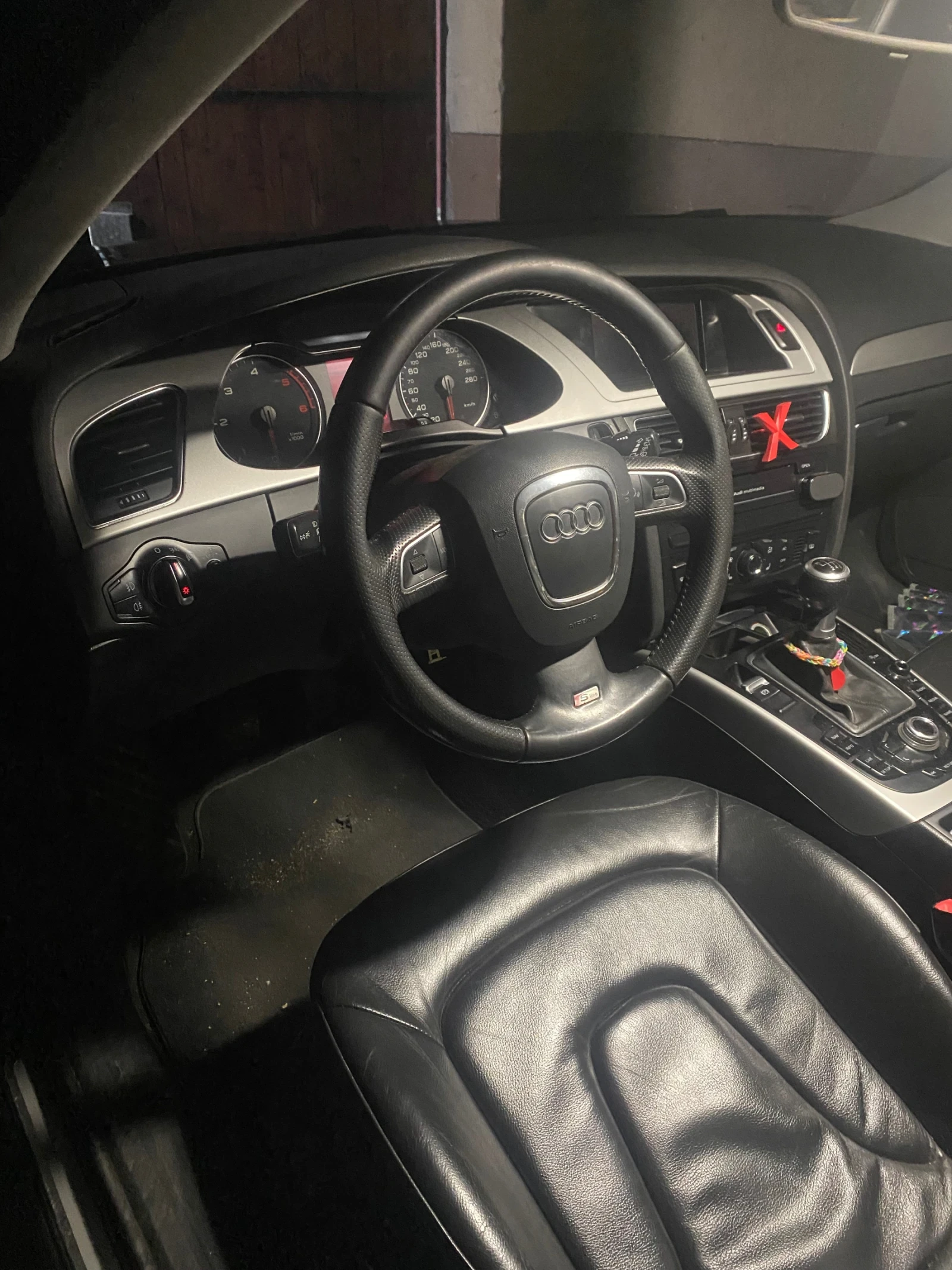 Audi A4 2.0 TDI 143 B8, снимка 5 - Автомобили и джипове - 54699185