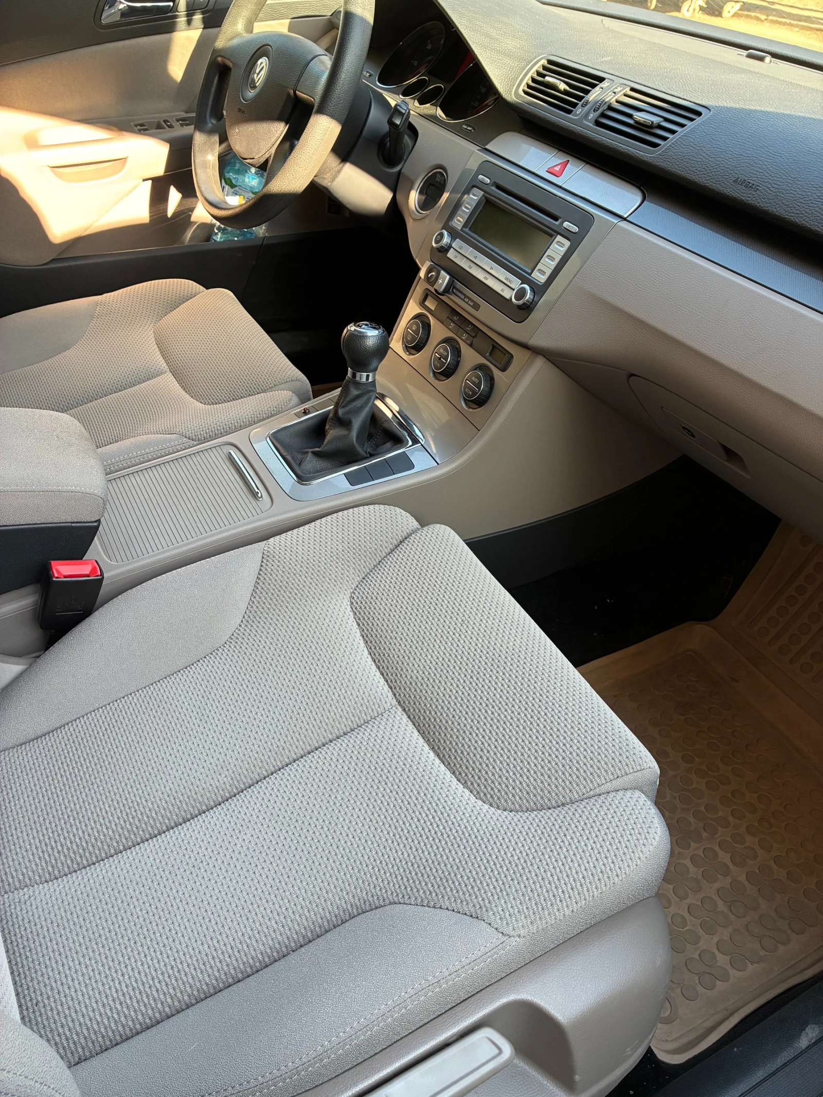 VW Passat B6, снимка 3 - Автомобили и джипове - 54339016