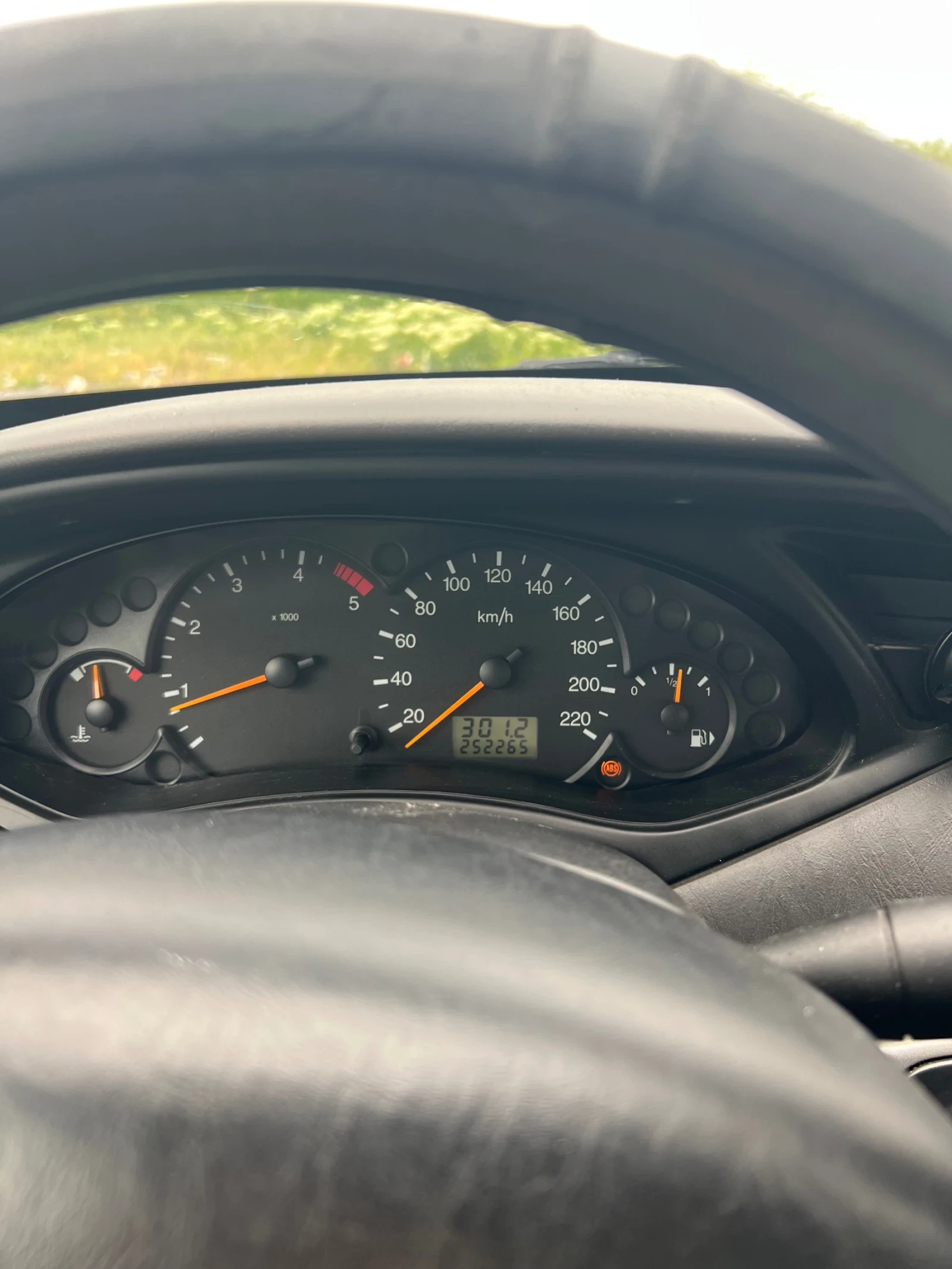 Ford Focus 1.8 TDCI * КЛИМАТИК* , снимка 6 - Автомобили и джипове - 54476833