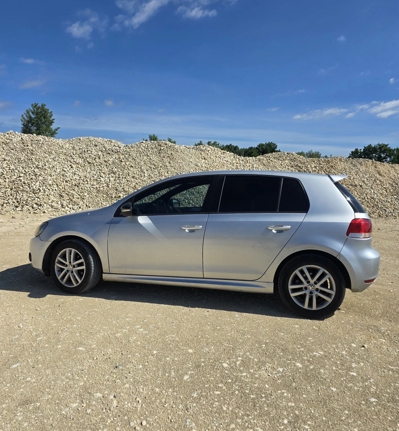 VW Golf 1.6TDI, снимка 11 - Автомобили и джипове - 54554769