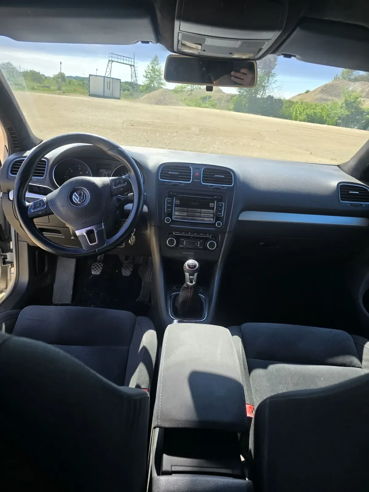 VW Golf 1.6TDI, снимка 6 - Автомобили и джипове - 54554769