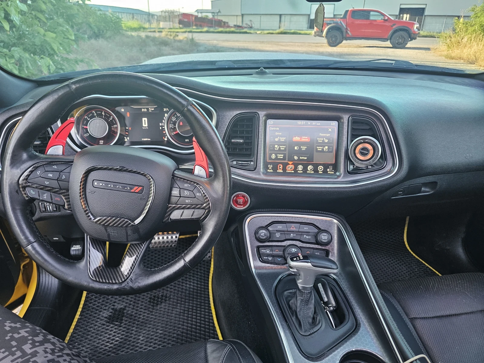Dodge Challenger SXT, снимка 8 - Автомобили и джипове - 55245369