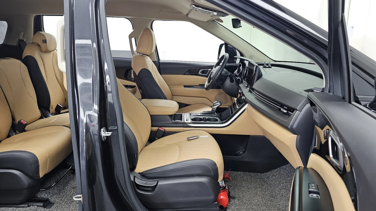 Kia Carnival ПОДГРЕВ ВОЛАН* КРАЙНА ЦЕНА, снимка 11 - Автомобили и джипове - 55595065