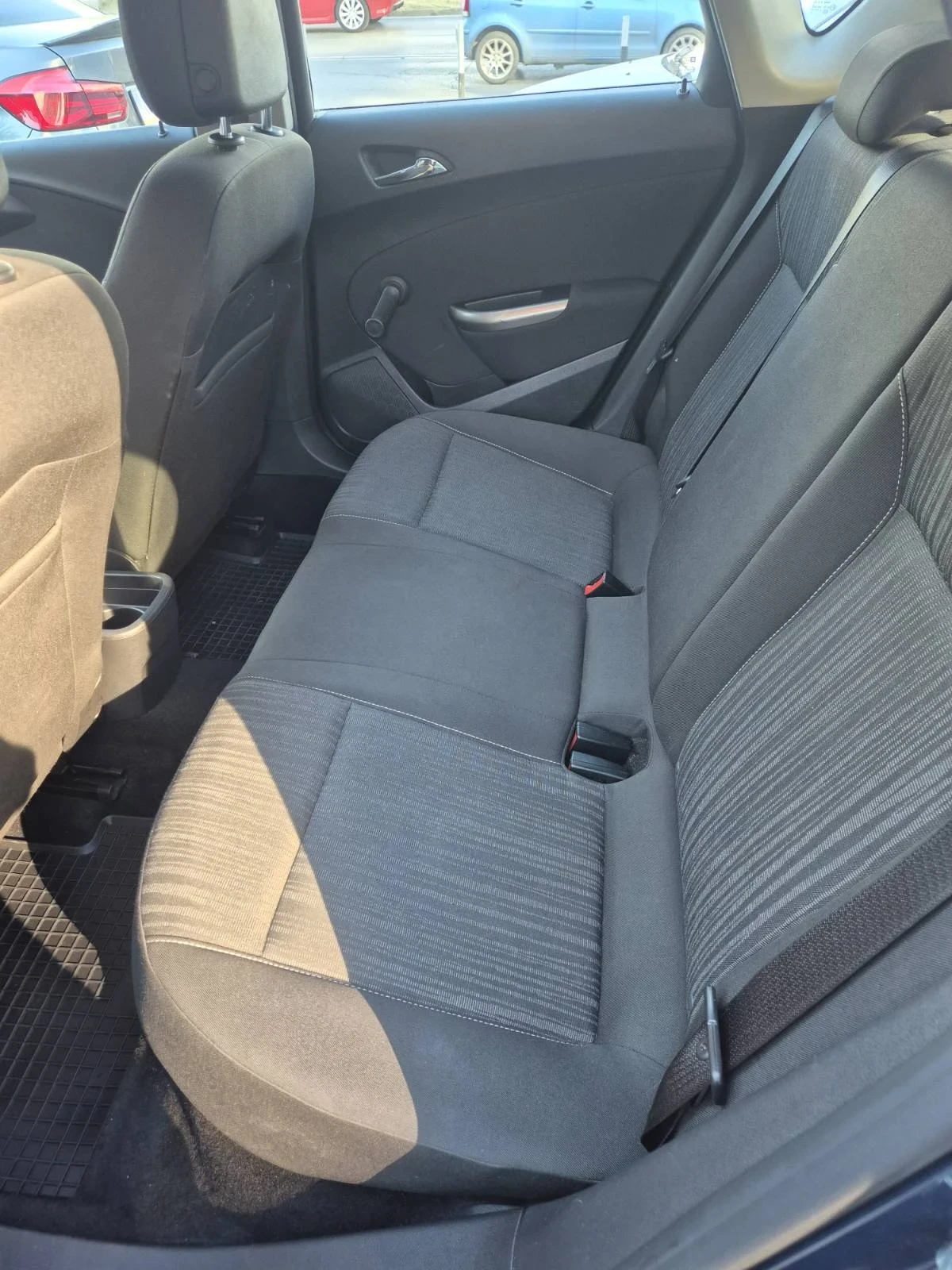 Opel Astra 1.4i-140КС-ГАЗ-EURO 5, снимка 7 - Автомобили и джипове - 55775114