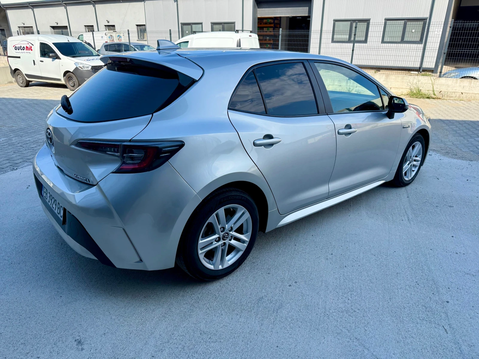 Toyota Corolla * HYBRID* , снимка 4 - Автомобили и джипове - 55817338