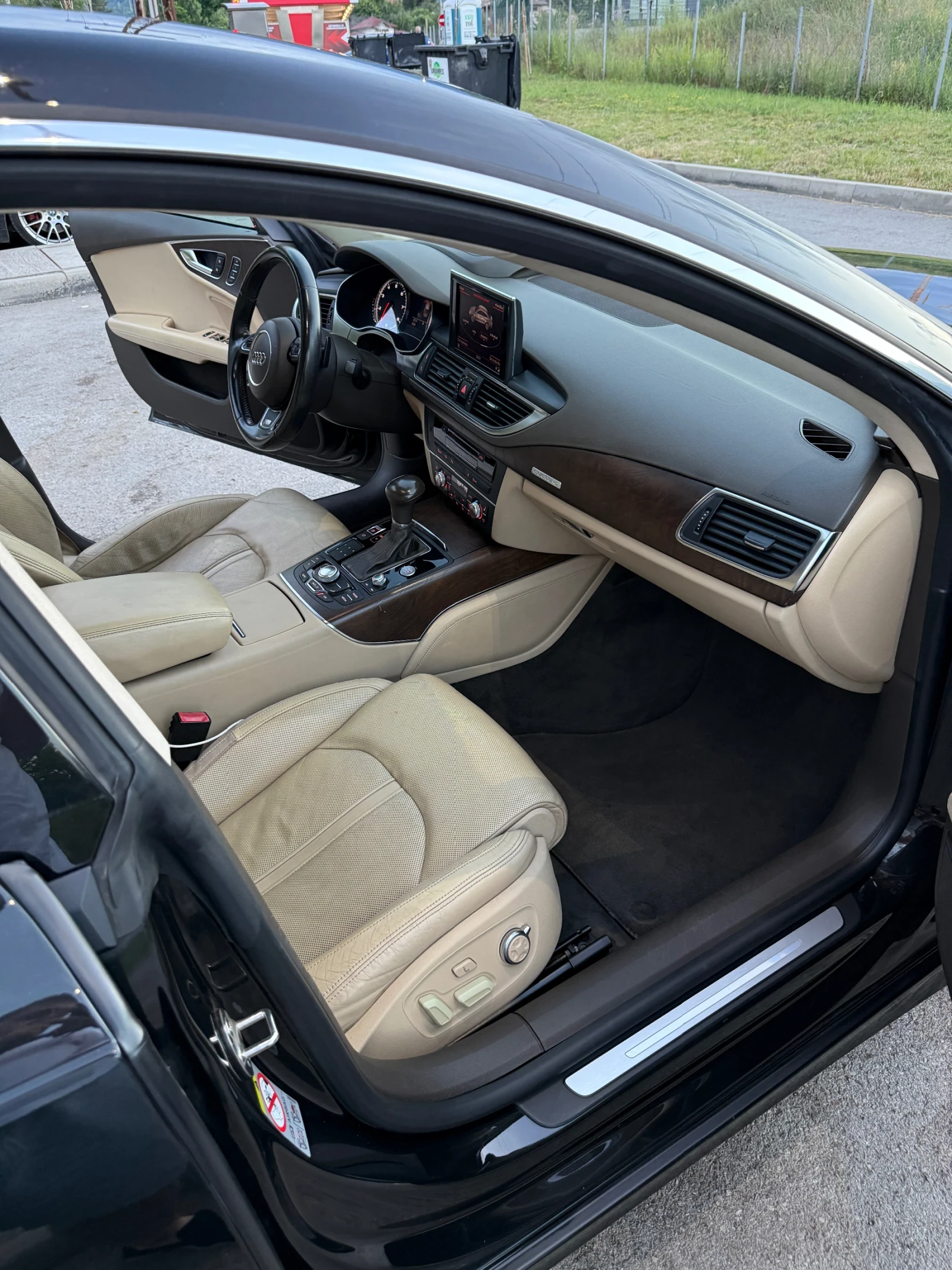 Audi A7 3.0 tfsi, снимка 11 - Автомобили и джипове - 56253327