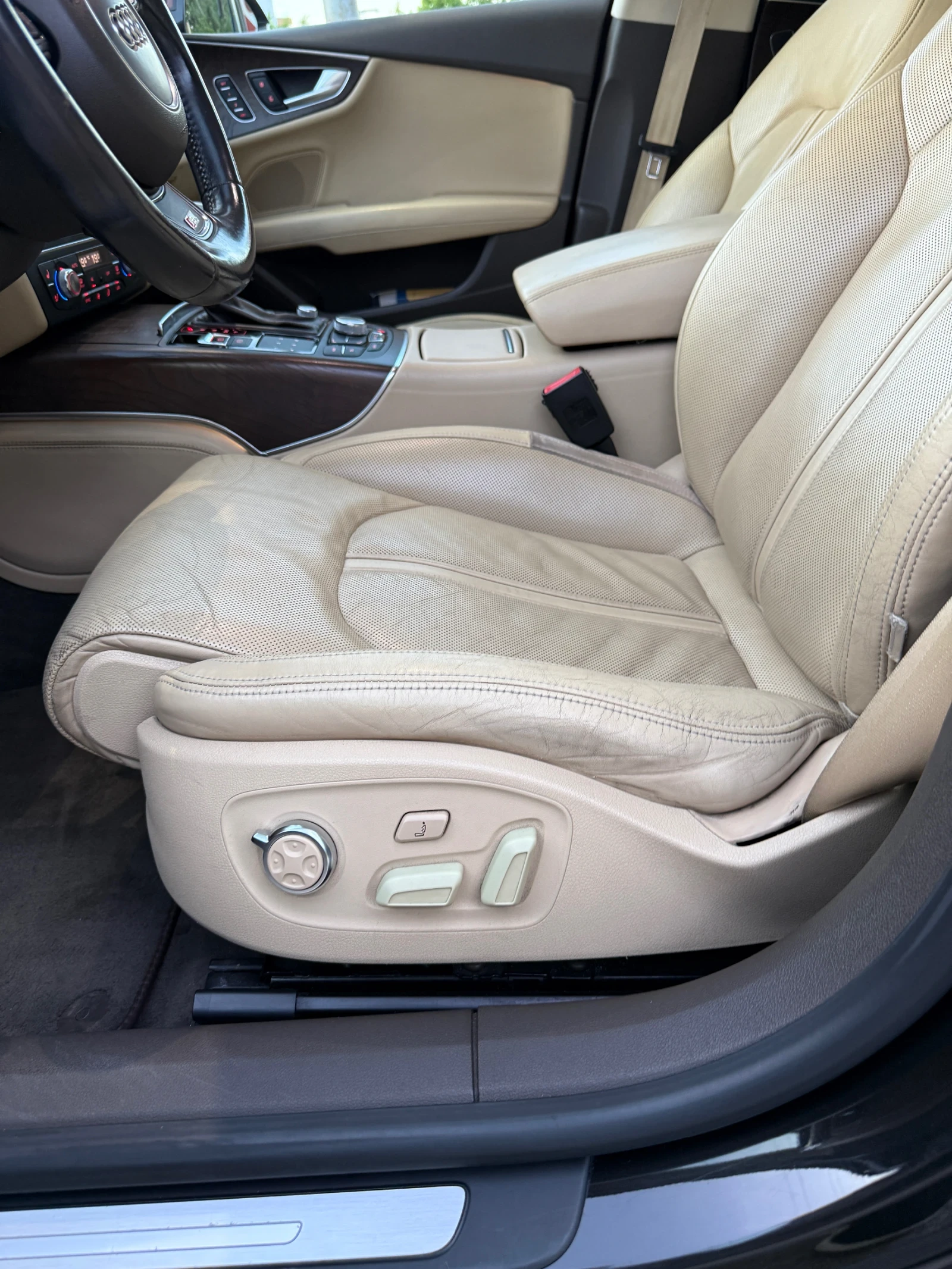 Audi A7 3.0 tfsi, снимка 8 - Автомобили и джипове - 56253327